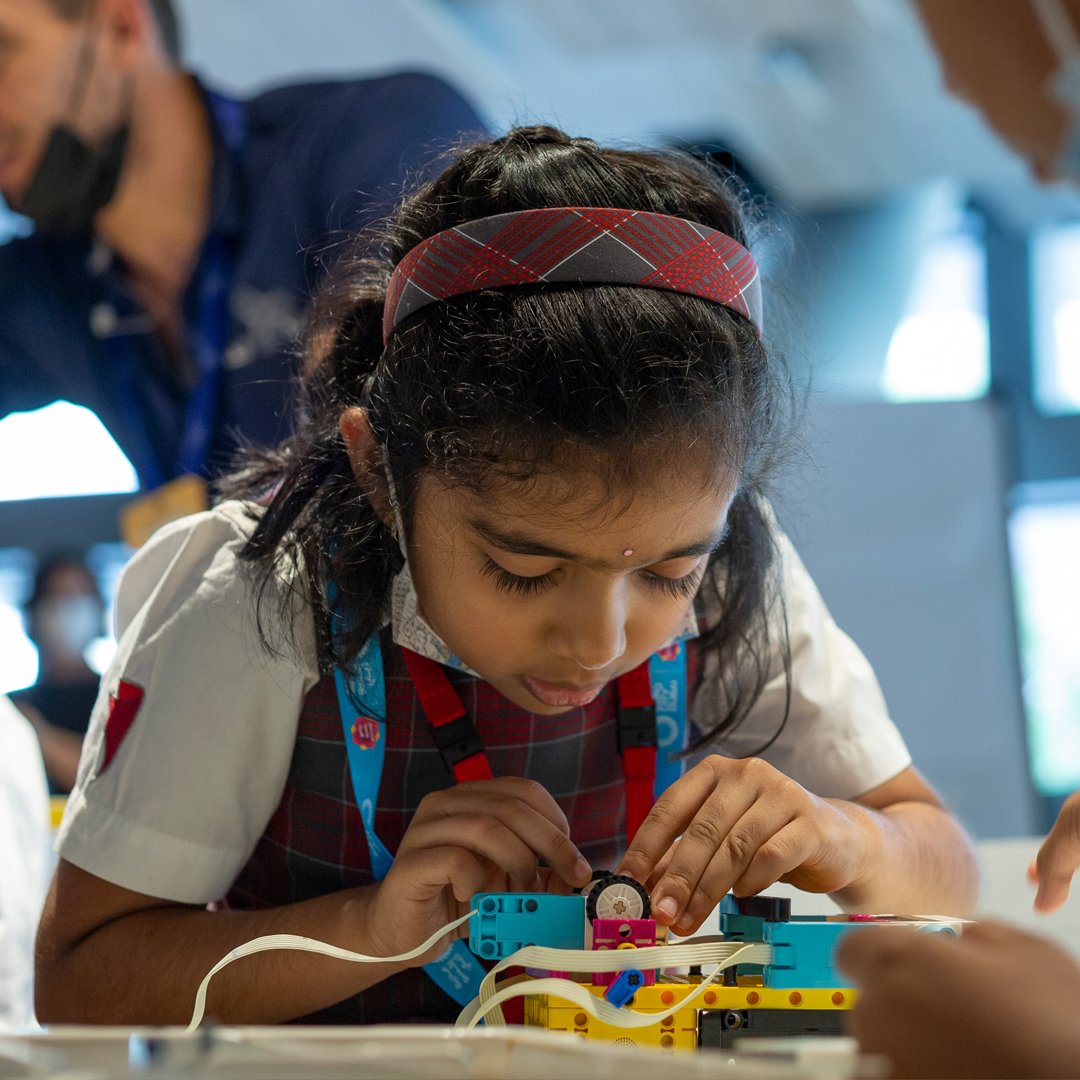 exposchoolprgrm's tweet photo. We’re buzzing with excitement today as more school groups join us @expocitydubai for workshops that spark wonder and inspire a new generation of change makers!
#ExpoCityDubai #ExpoSchoolProgramme https://t.co/0M7YhPJZOk