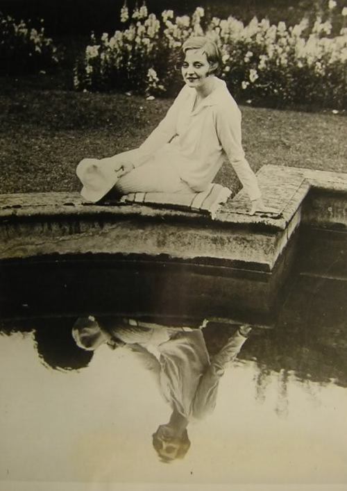 “Noi perdiamo tre quarti di noi stessi per essere come le altre persone.”

Arthur Schopenhauer

Baby Tallu 📸