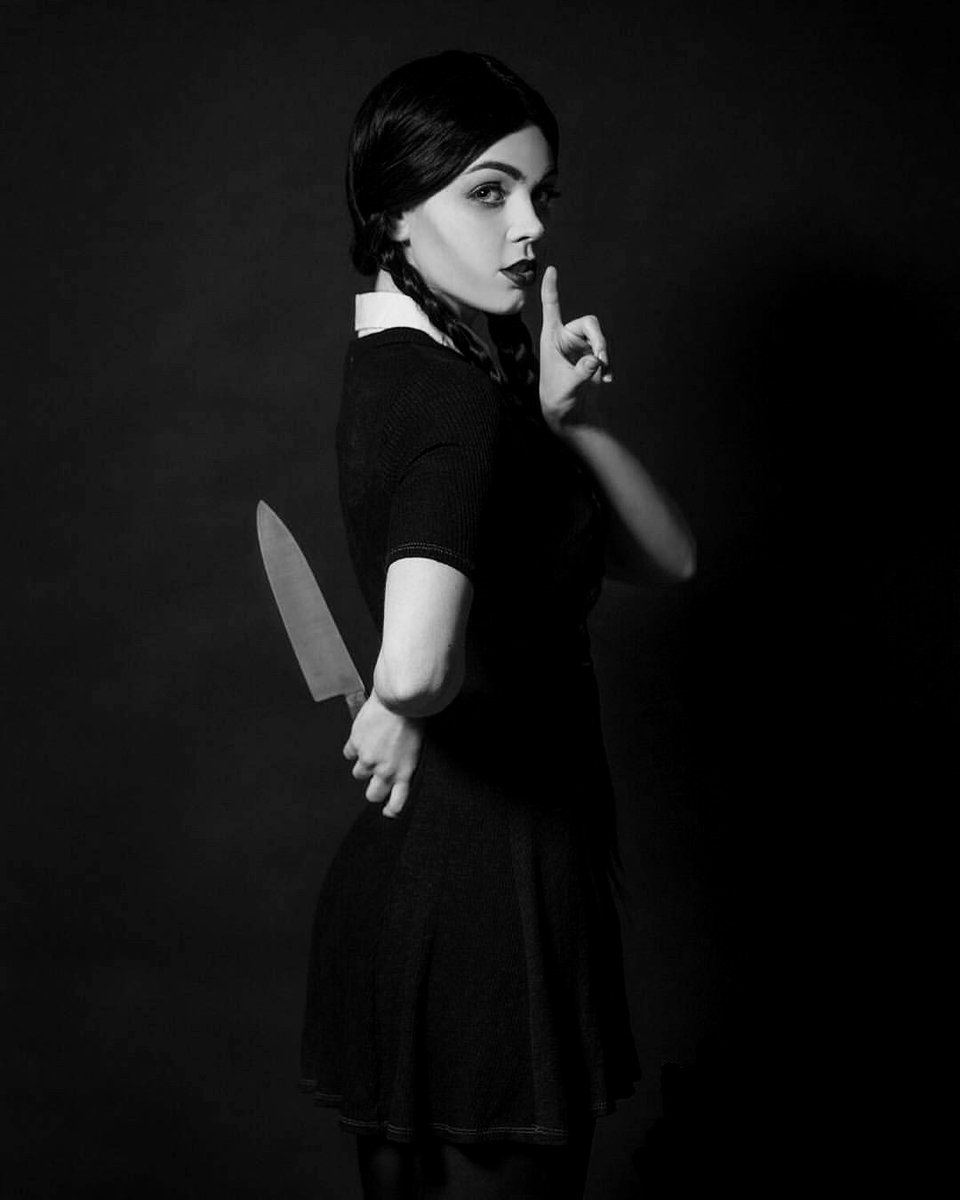 StevenW90198265's tweet photo. #wednesdayaddams #addamsfamily #christinaricci #cosplay #creativeart #creativephotography #blackandwhitephotography #blackandwhitephoto #blackandwhitimage #blackandwhiteart #creativeimage #erotica #erotic #eroticart https://t.co/SSIBlOPGuR