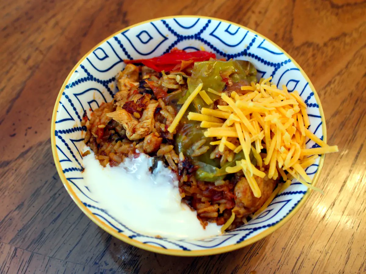 FreshCookedFun's tweet image. Made Chicken Fajita Rice Bowls for lunches this week.
freshcookedfun.com/chicken-fajita…
#meal #Cooking