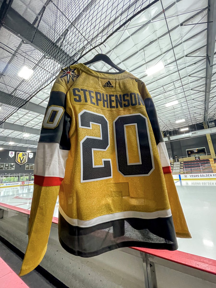 VGKGear's tweet photo. Here's your reminder that hockey is 20 days away 👀

Gear up at The Arsenal to show your @GoldenKnights  pride! #vgkgear ⚔️

📍: The Arsenal
🕒: 10-8 pm https://t.co/6ciPsPG2HJ