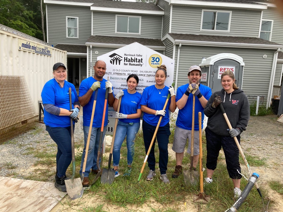 CRiverLabs's tweet photo. Our team members in Salisbury, Massachusetts recently built a retaining wall and worked on framing a new house for @Habitat_org. Karen T., who shared these photos, said it was a great day where everyone was able to connect with fellow Charles River employees! #LIFEatCRL https://t.co/FeYByHKLaf
