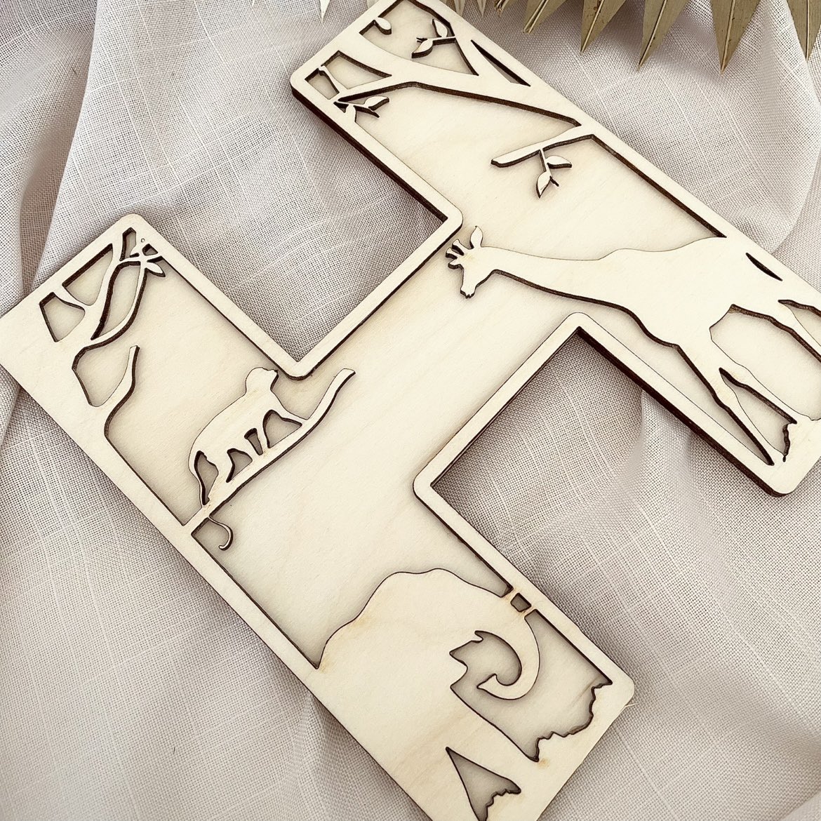 NatashaJade__'s tweet photo. My website is now live! 
New items being added daily and much cheaper than my Etsy store. https://t.co/20tN9d1Svx https://t.co/WJI0aMzxWo