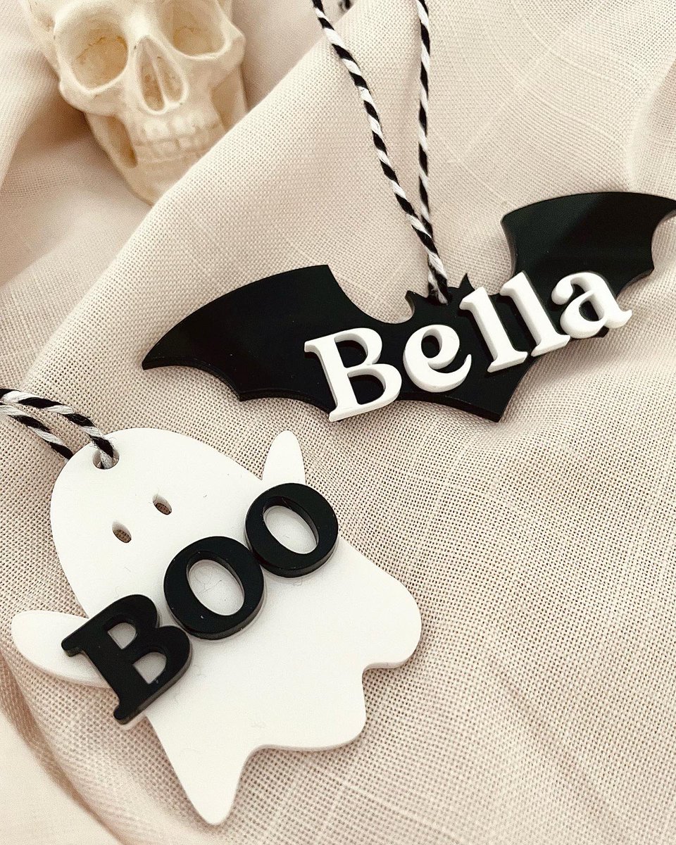 NatashaJade__'s tweet photo. My website is now live! 
New items being added daily and much cheaper than my Etsy store. https://t.co/20tN9d1Svx https://t.co/WJI0aMzxWo