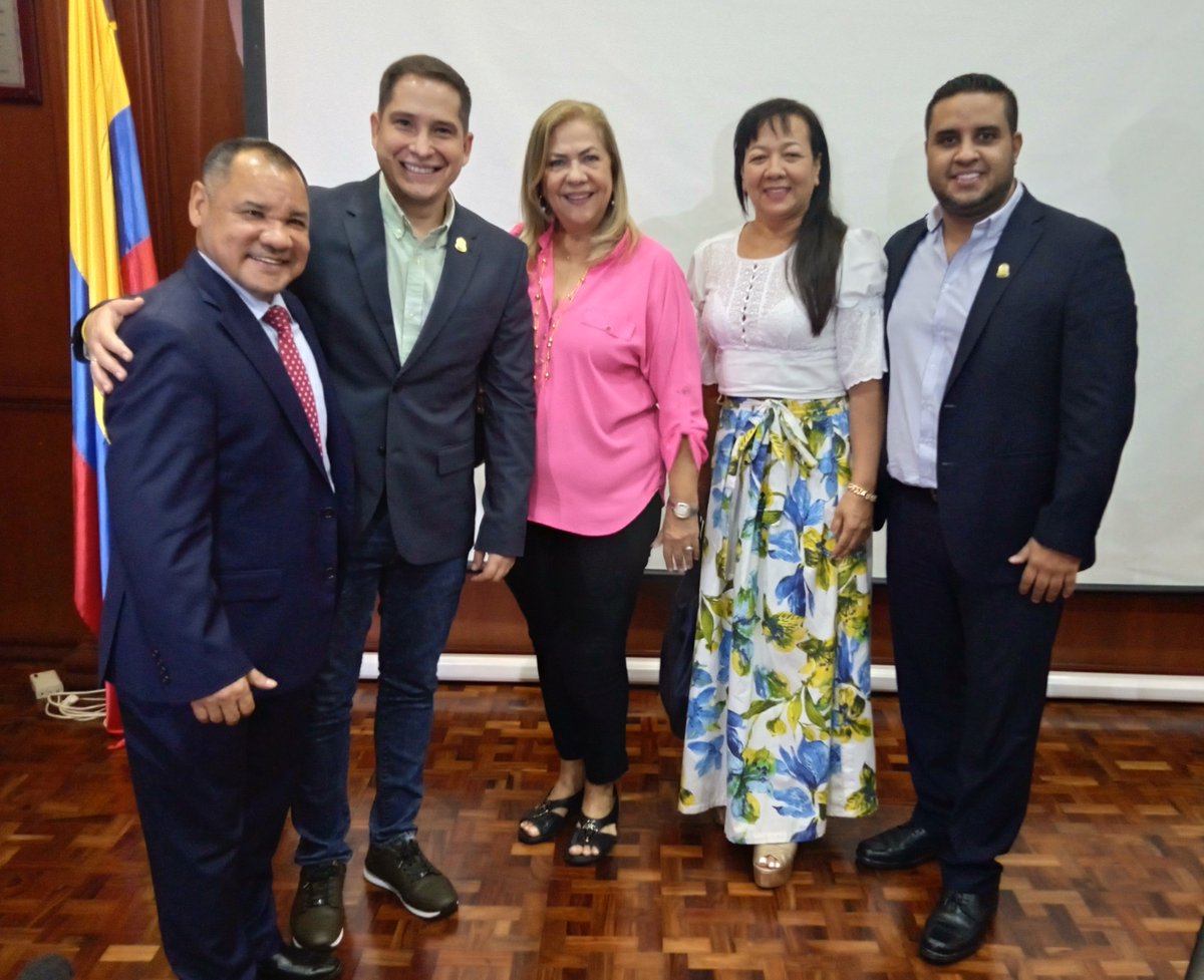 AsambleaDelValledelCauca tweet media