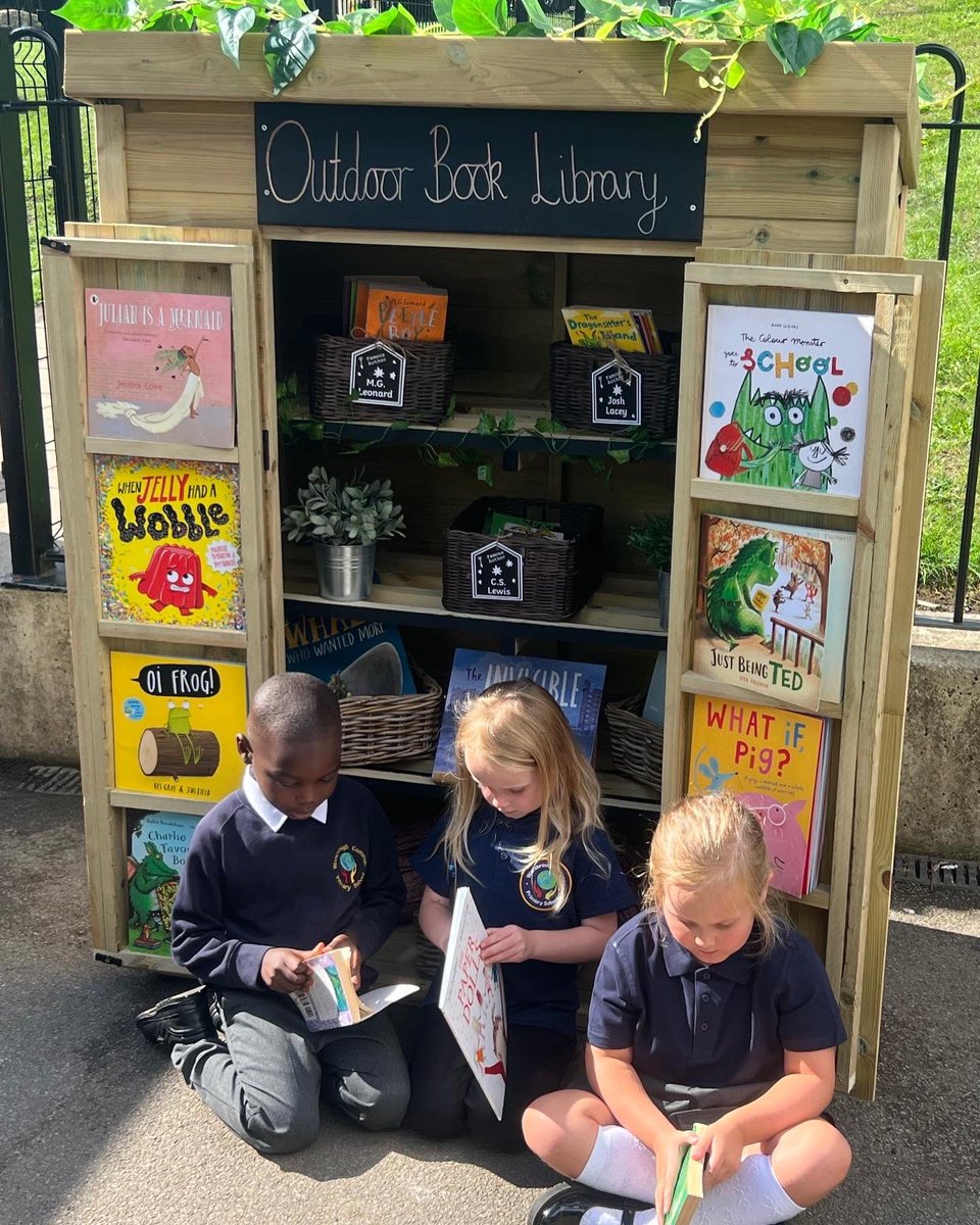 PrecisionTimber's tweet photo. ⭐️ New Product ⭐️ 

We were thrilled when we were contacted to do another product to store books in outdoors. Reading for pleasure is one of our favourite things to do so we love anything which promotes this! 📚 

#readingforpleasure #outdoorlibrary #eyfs https://t.co/QOH574U4GJ