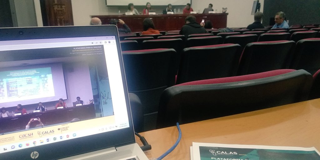 CalasCenter's tweet photo. 🔴 #EnVivo por el canal de Youtube de @DifundeCUCSH: #PlataformaParaElDiálogo «Autoritarismo en Democracia».
Ahora en la mesa de debate 🗣️: @FantonHugo, @alolvera, Pablo Uc y Christian Sabogal.
#Democracy | #Authoritarianism | #CopingWithCrisis | #LiveStream https://t.co/7Y50Gd2D9j