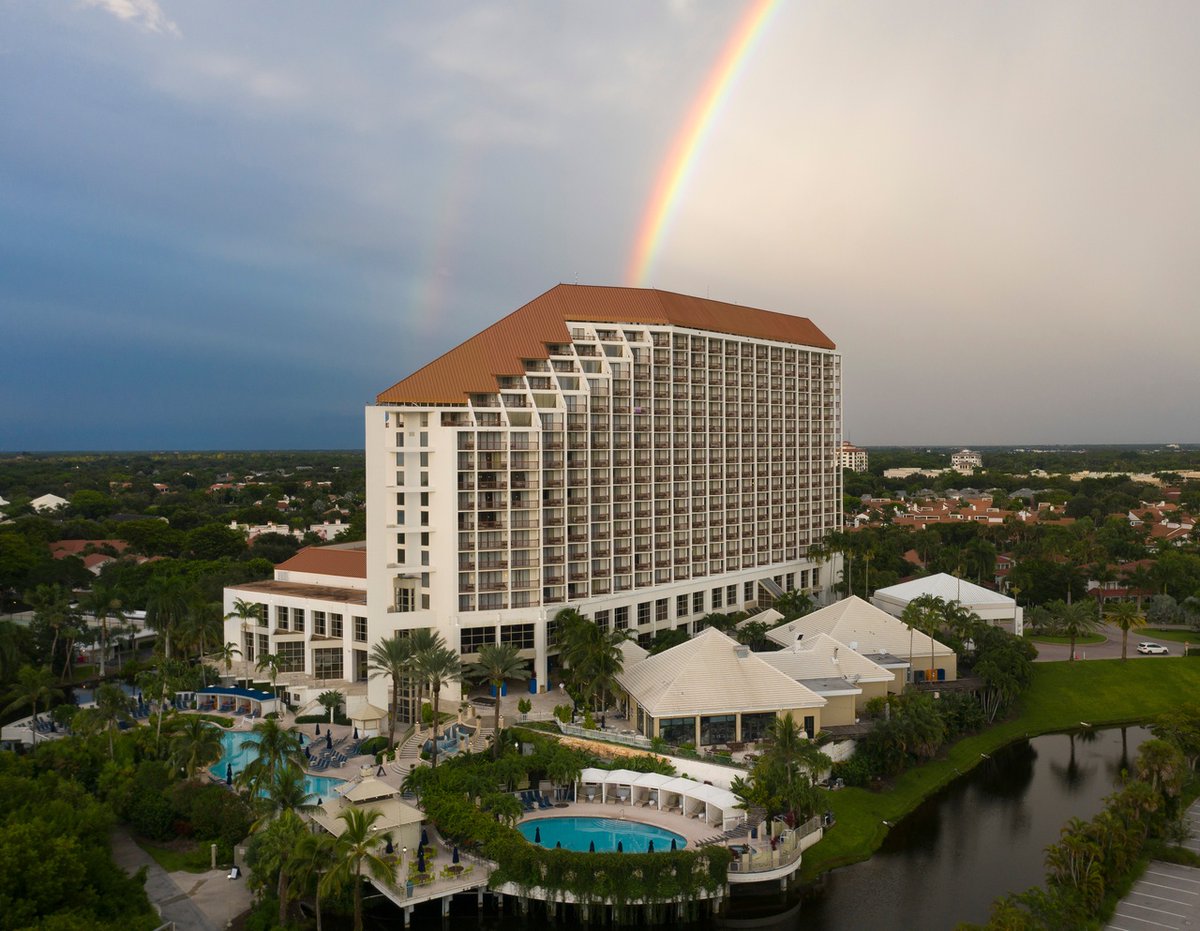 NaplesGrande's tweet photo. We found the pot of gold at the end of the rainbow 🌈✨ 

📸: @edchappellimages | #ParadiseCoast #LifeIsGrande https://t.co/4Vyz9Imgfh
