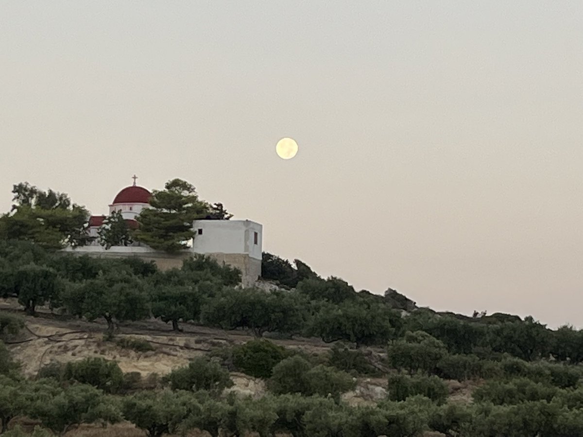 laquiti's tweet photo. A ver, que os cuento cosas de #Creta. #LosViajesDeLaCapitanaTana
Mi alojamiento estaba en la regiòn de #Lassithi (Λασίθι). Es la región mas al este de Creta. No es la mas turística pero tiene muchas cosas que ver y una naturaleza espectacular. https://t.co/dhioxodgLW