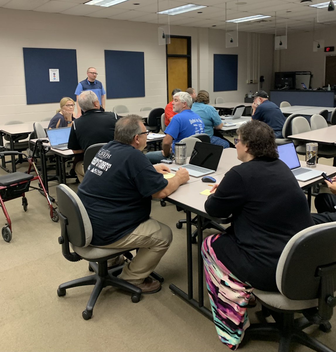 I’m always impressed by all the great things happening at Hillyard Technical Center. We had some great minds collaborating at our lunch and learn today. <a href="/StJosephSchools/">St. Joseph School District</a> #hillyardtech #skills #MakeADifference