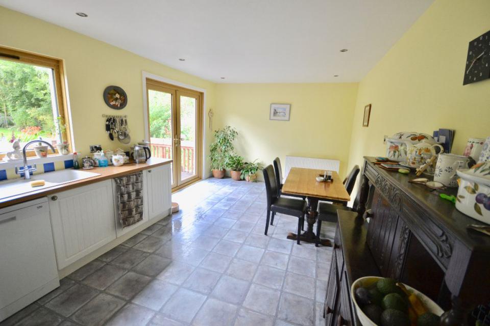 Welcome aboard Jim Hay Estate Agents in Hawick

3 Bedroom Bungalow For Sale, Ashkirk, Scottish Borders - Guide Price £375,000  

zcu.io/JKjy 

 #scotlandspropertyguide #scottishproperty #scottishhomes #propertyportals #scotlandestateagents #scotlandpropertyforsale