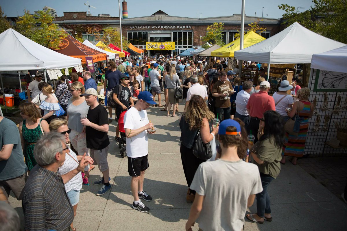 TorontoGarlic's tweet photo. Toronto Garlic Festival returns this Sunday, Sept 25! π§π§ π§ We can't wait to welcome all the garlic-lovers to Wychwood Barns to celebrate. π Gates open 9am to 5pm. Tickets are available online and in person. See you there! βοΈ https://t.co/dSnIlB2Lz7 https://t.co/AhJdE4VDEz