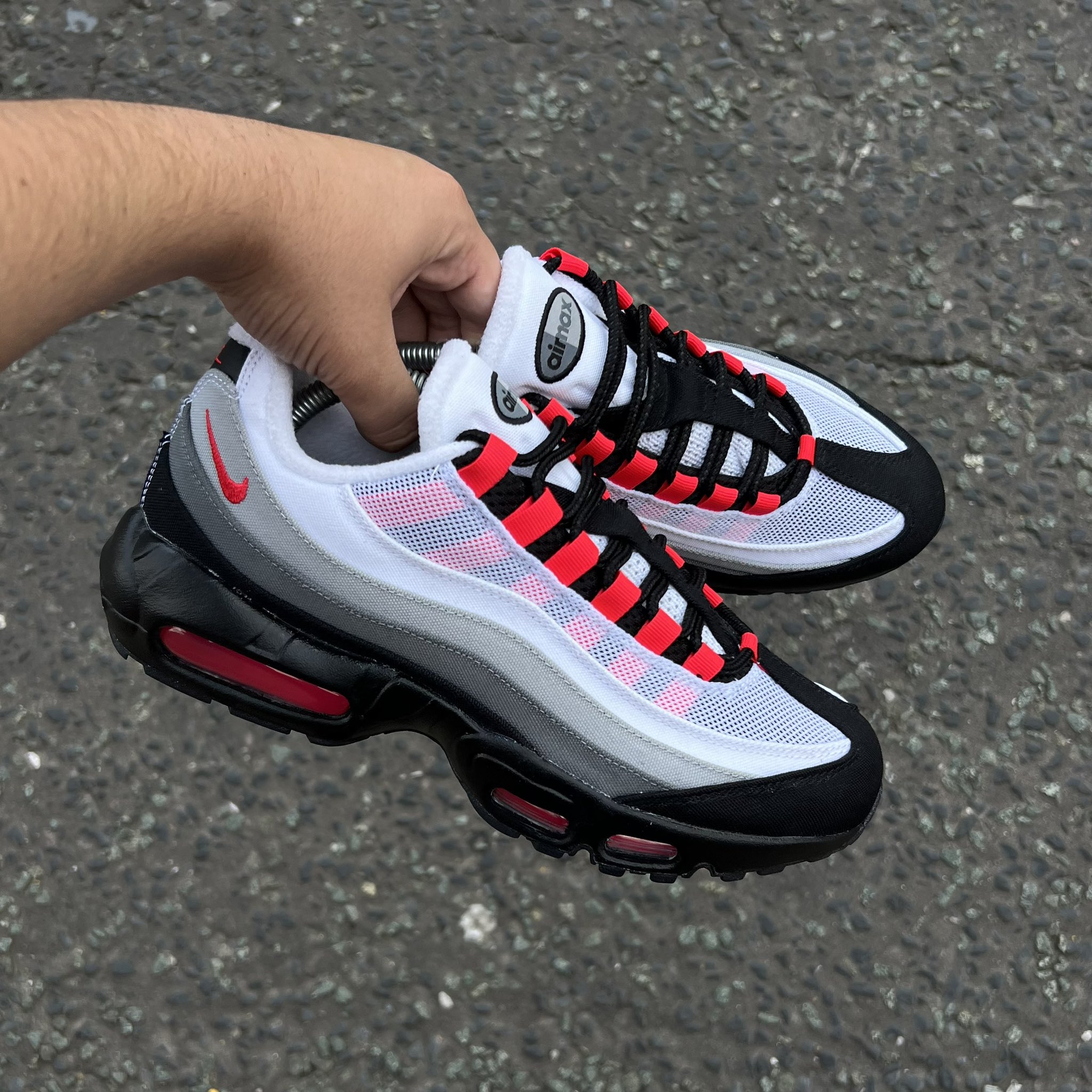 Air maxes top 95 red