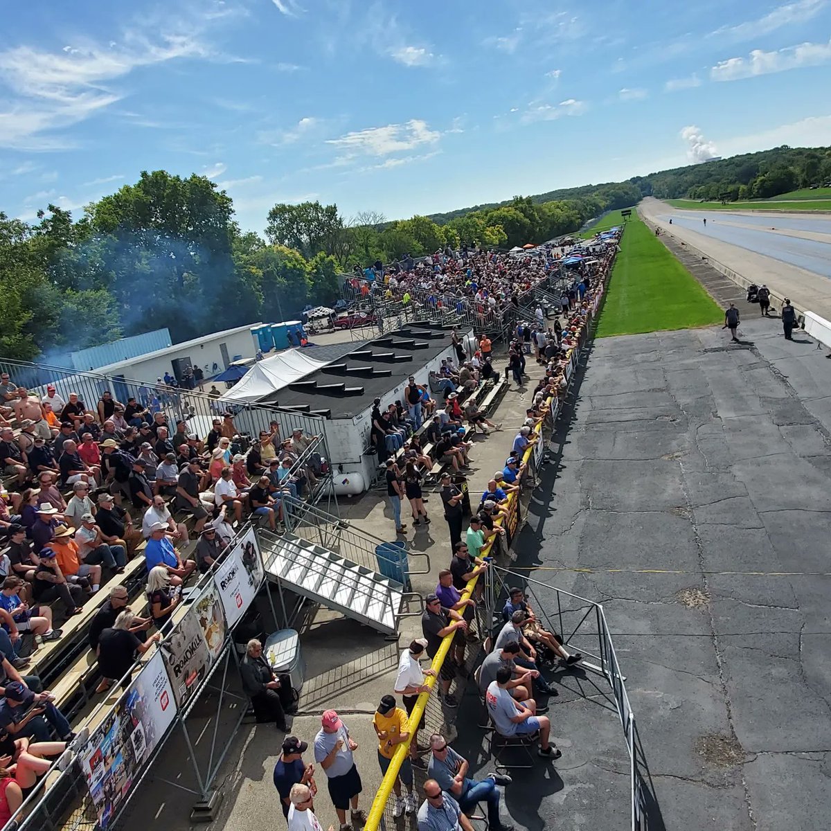 MonMornRacer's tweet photo. Great crowd today at @ByronDragway for @hotrodmagazine Drag Week!
#HotRodDragWeek2022 https://t.co/j2ysVxs2Gl