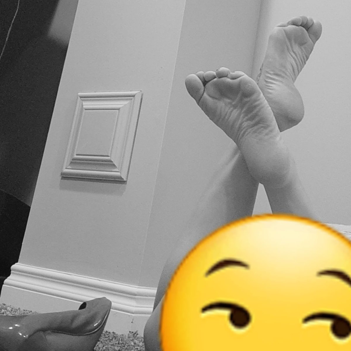 mistyredd2022's tweet photo. *SUBSCRIBE TO UNVEIL*
Love my feet up 😏😏😏
SPECIAL!!! Next 10 subs get 1 week FREE!!!
https://t.co/gsXRUOTyc5
EXCLUSIVE ADDITIONAL CONTENT available at request 😘❤️ DM for more 🥰
@FeetFinder
#onlyfansgirl #Teaser #LegsUpHigh
#onlyfansbabe #onlyfans #FootFetish https://t.co/it1ILQE9jJ