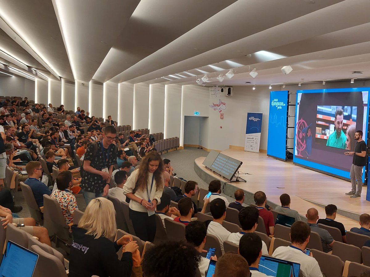 Great experience today with all the talks and telling our adventures at @MercadonaTech on <a href="/DjangoConEurope/">DjangoCon Europe</a>. 
I cannot wait for the next days