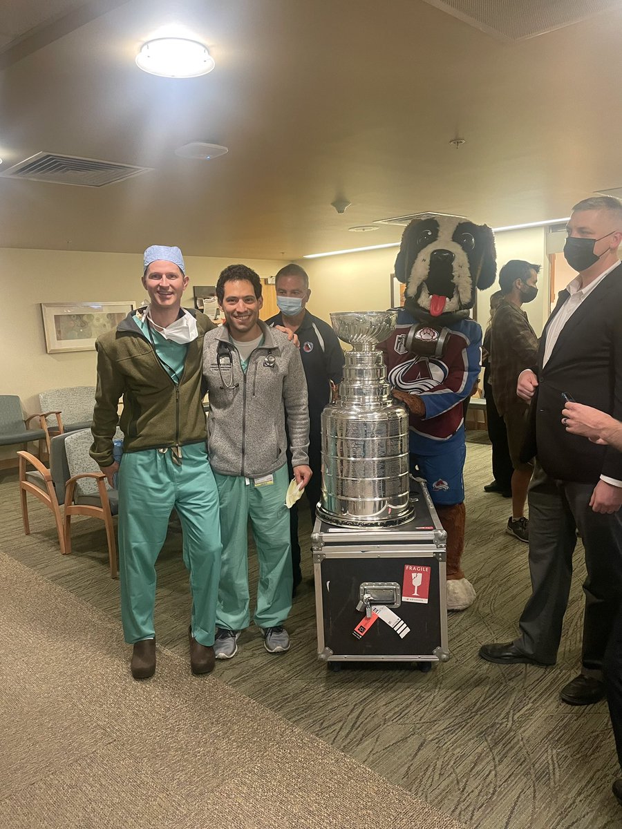 Stanley Cup makes an appearance in the IR clinic! @Avalanche @StanleyCup @CURadiology @CUMedicalSchool @UCD_IR