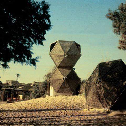 areasvellas's tweet photo. Alfred Neumann, Zvi Hecker &amp; Eldar Sharon
Bungalows, Club Med, Ahziv, Israël...1960s
#architecture #arquitectura #AlfredNeumann #EldarSharon #ZviHecker https://t.co/91WCuqAYfM