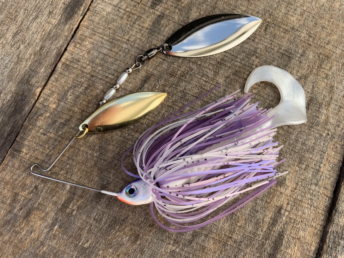 VenomLures's tweet photo. Fall Feed Is Upon Us 🍁 
Take Advantage With Our Glimmer Series Spinnerbaits (Purple Haze Pictured) 🎣🔥
.
Hand Built 🔨 
Wire Tied 🧵 
Here In The 🇺🇸 
.
https://t.co/TH345siW5U https://t.co/fAwEAendFQ