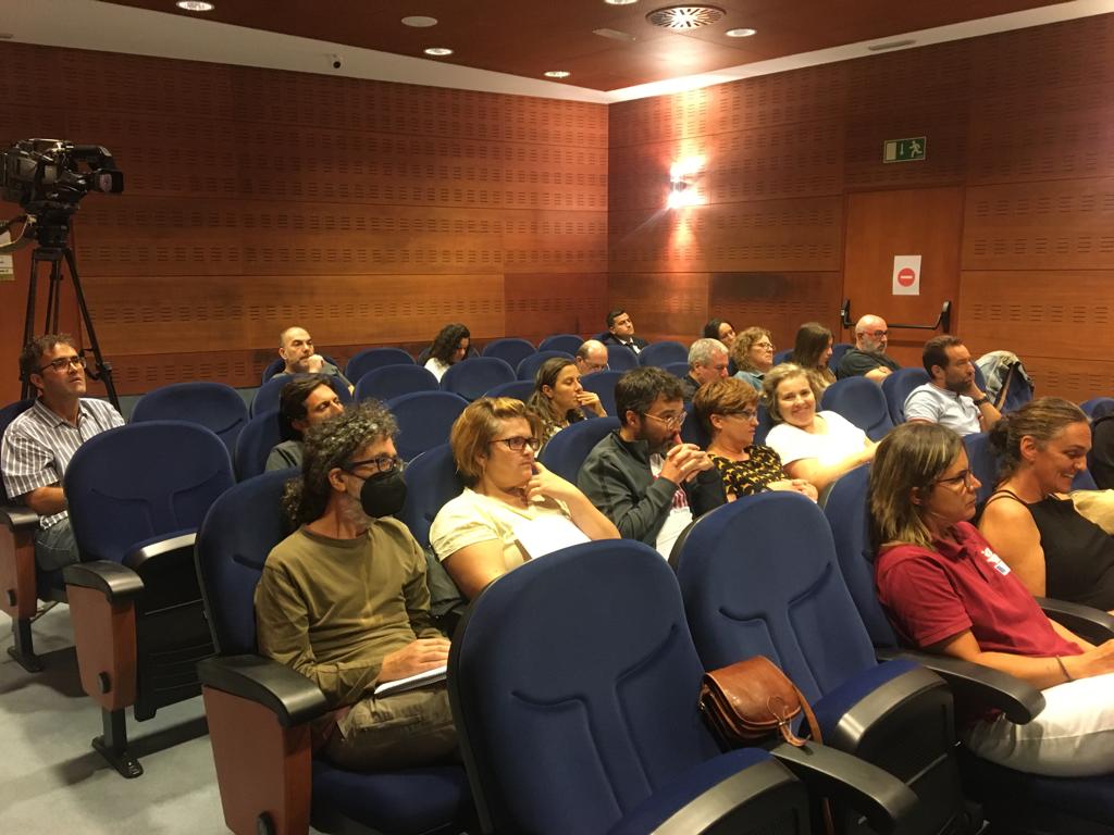 ocimerplus's tweet photo. Hoy hemos celebrado🎼el Evento Final del proyecto @ocimerplus. Estamos muy satisfechos🙂con los resultados y con la afluencia de público a la Jornada. #FEMP #Pleamar @Estef_Paredes https://t.co/aBSjnx8XVD