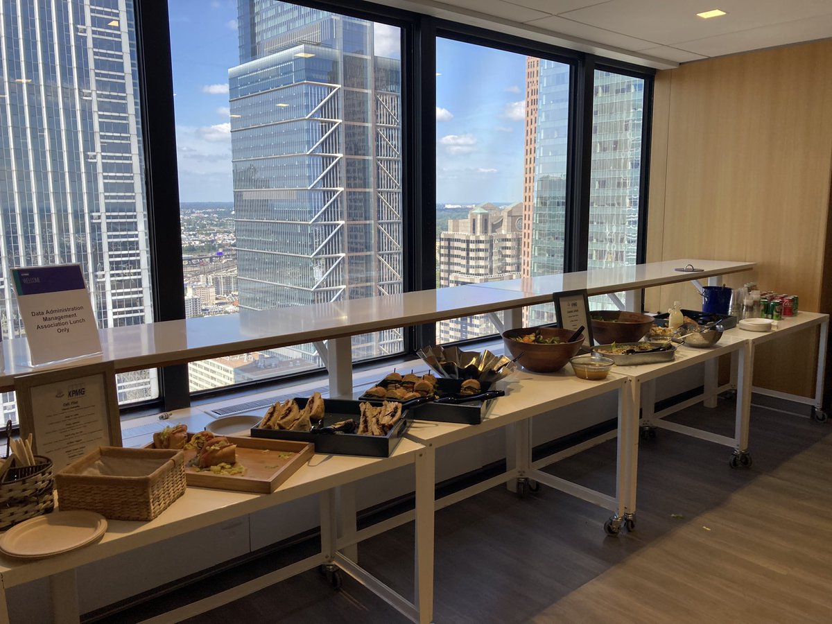 damaphila's tweet image. Lunch- thanks to @KPMG_US &amp;amp; @Alation !  Great view, as well.