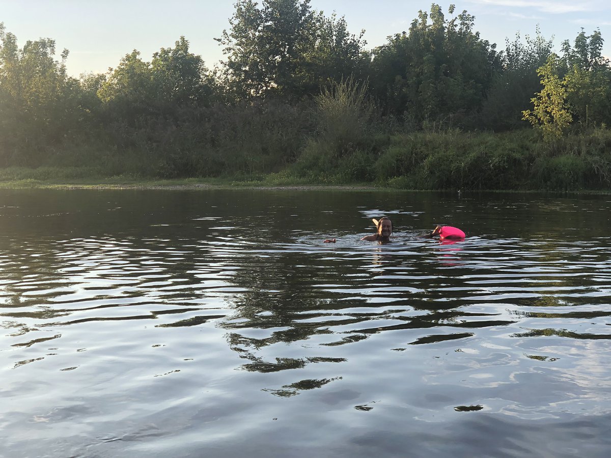 TheLittleCaddy's tweet photo. Swam in &amp; across the Loire, was amazing, will definitely be going back there https://t.co/niFRiK7OCW