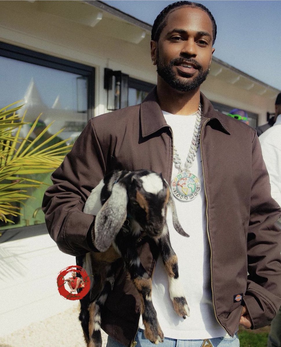 CelebFeetArc's tweet photo. Big Sean https://t.co/aOwSjFeJqJ