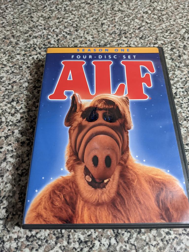 DougCalderon's tweet photo. Today's the day my kids learn about ALF. https://t.co/e4eT9gJWQi