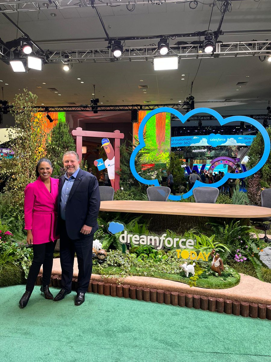 ZBrownCEO's tweet photo. Great conversation with @soledadobrien at @Dreamforce talking about the F1 episode of #TheShiftSeries, a new docuseries about companies navigating a digital transformation premiering on CNBC 10/22 at 2:30pm ET. The interview is available on
@Salesforce+: https://t.co/mBlo5QoBEf https://t.co/akE9XFh0Vp