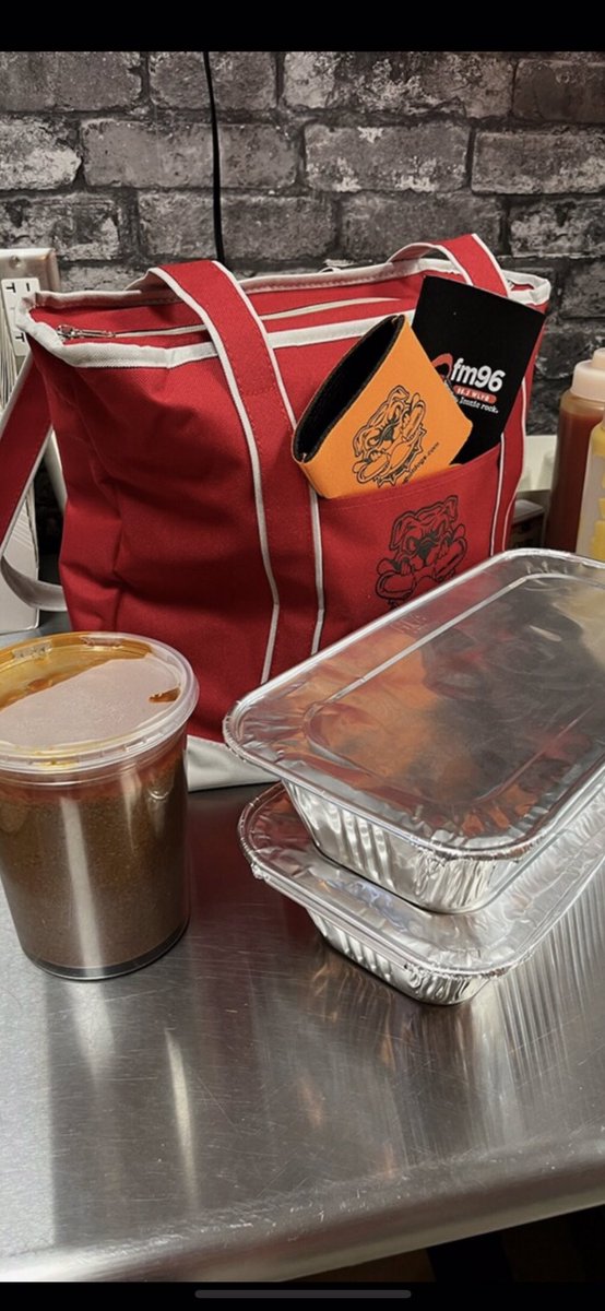 junkyarddogsOH's tweet image. Another “Torg &amp;amp; Elliott Tailgater” awaiting pickup before last weekends rout of UToledo. Don’t get shutout this Saturday, order today  junkyardhotdogs.com or give us a call @ (614) 987-5023.