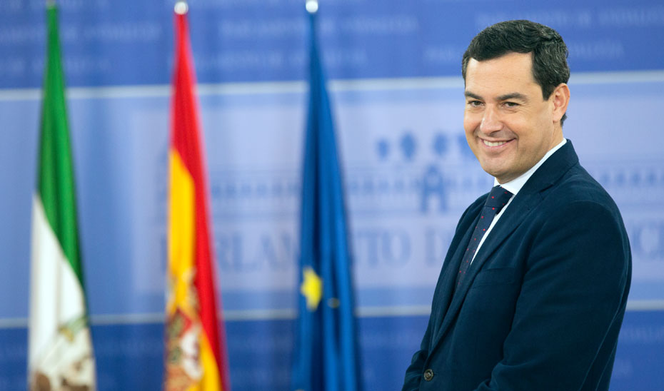 charrytv's tweet photo. Juanma Moreno será distinguido este viernes por la Peña El Catite. El presidente de la Junta también acudirá como invitado a una boda que se celebrará en una finca en el entorno de Ronda a la que también asistirá Antonio Banderas https://t.co/mI7ZUXBHlD #Ronda https://t.co/H7yG1jle6D