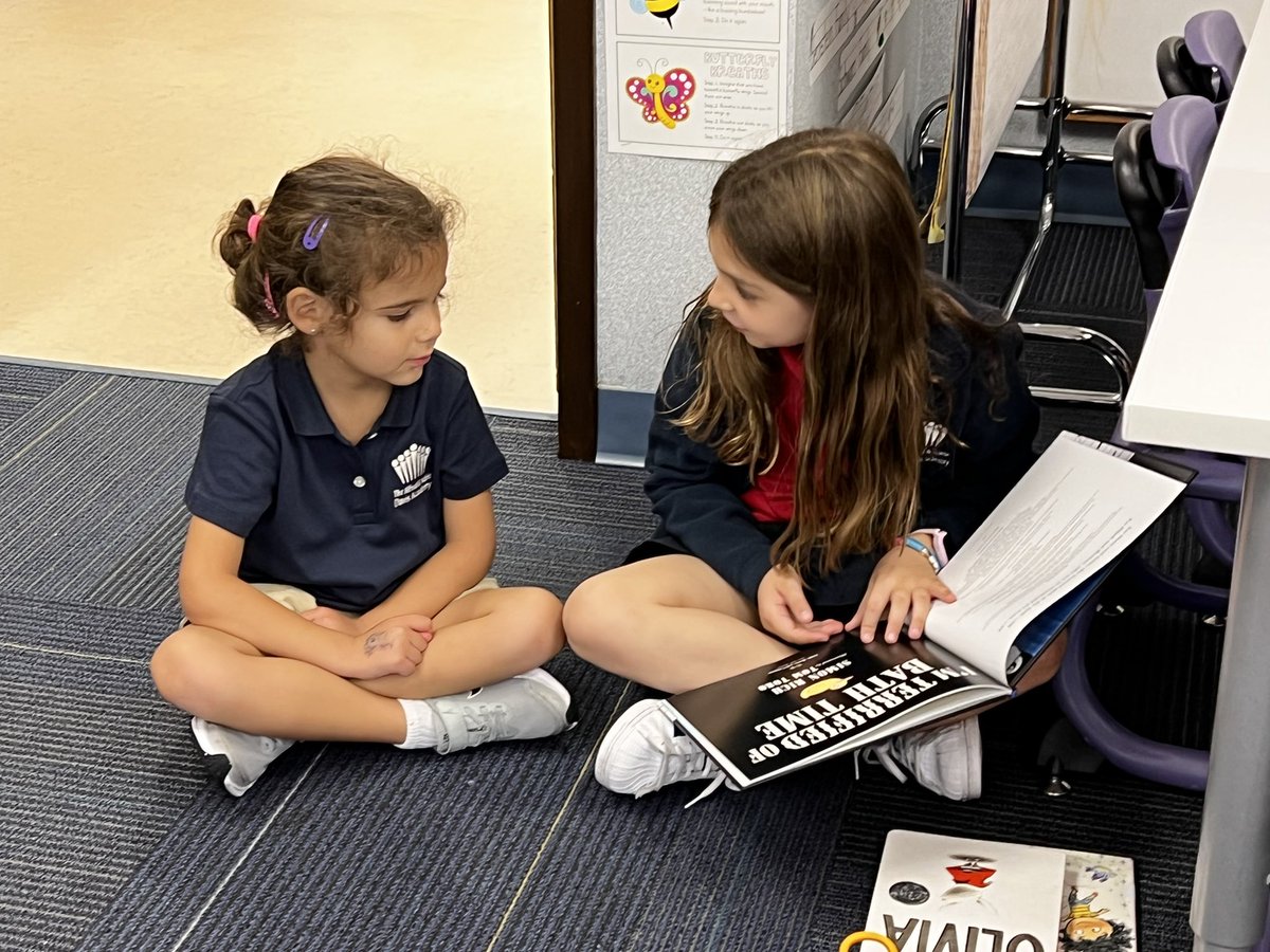 KimGoldstein634's tweet photo. 5th Graders and Mechina students are paired up as book buddies. They love reading books together! #DavisME #Davis30 #DavisLOVE https://t.co/EEDcsScgEh