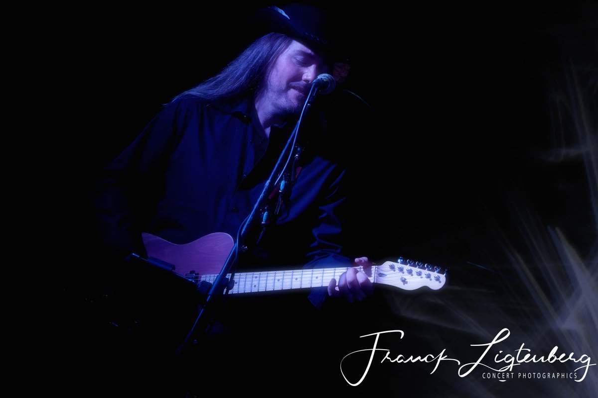 FranckLigtPics's tweet photo. Little Impression of ......Sarah Smith ... Live at Bluescafè  Apeldoorn......a Heart Warming Performance It Was......
#tour #musicians #musiclife #stage
#festival #concertphotography #popmusic #vocals  #gig    #liveband #liveperformance #sarahsmith #bluescafeapeldoorn https://t.co/MU6eusEugJ