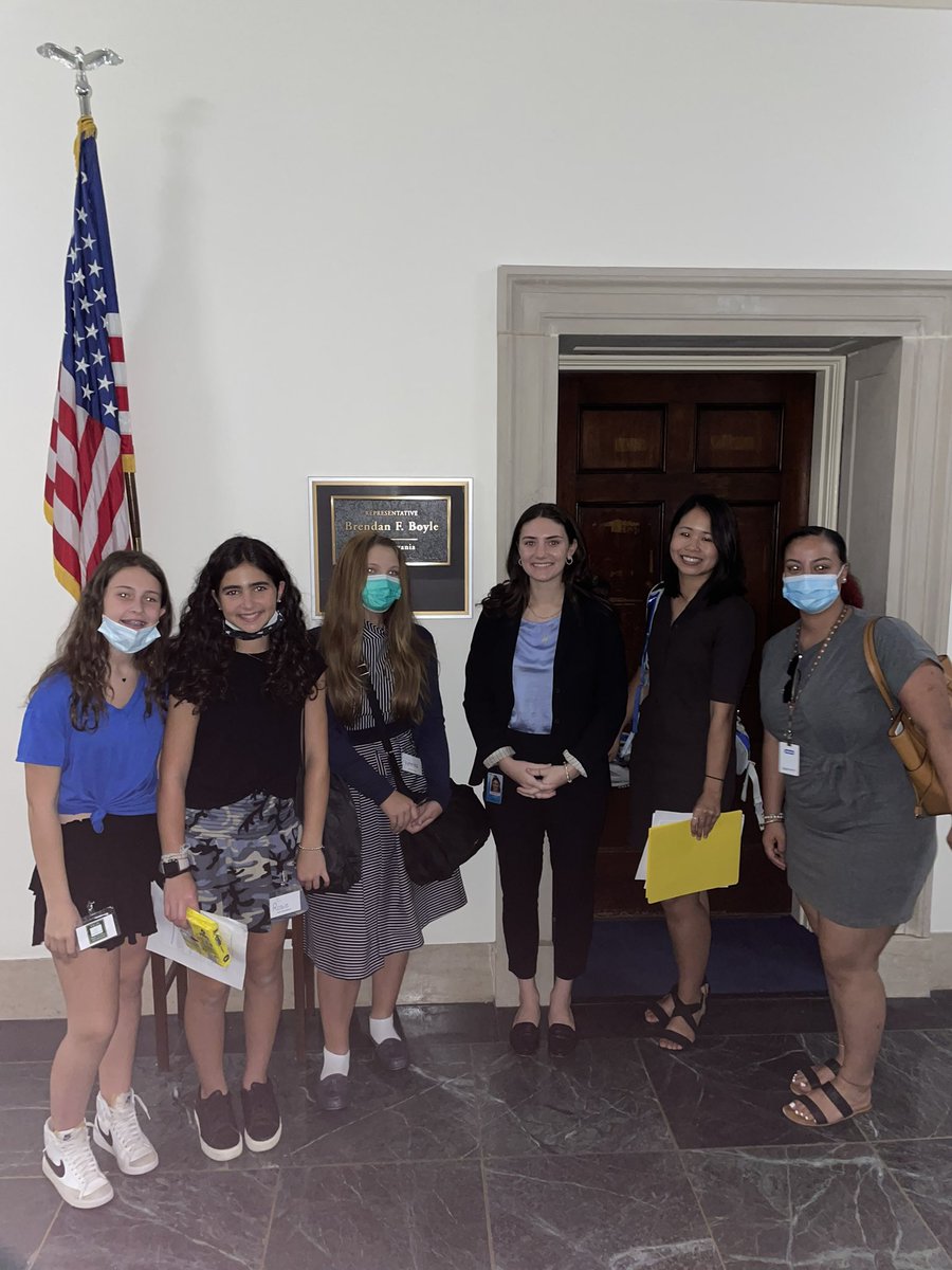 Schools4Climate's tweet photo. So great to have Gill partner with these youth advocates. Thank you to @RepBrendanBoyle’s staff for discussing #ClimateAnxiety and #HR975 with these young advocates! @PublicHealth https://t.co/6iLSodltCB