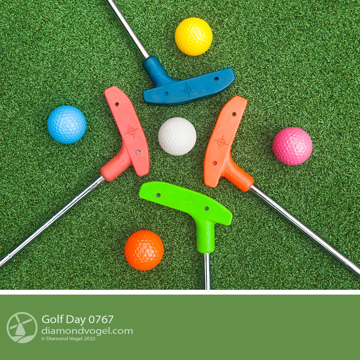 DiamondVogelPro's tweet image. It's Miniature Golf Day ⛳️ and we have the perfect paint color for all who love the sport - Golf Day 0767

Buy Now: l8r.it/NXlz

#golfcourse #friends #golflife #MiniGolf #PaintColor #Green #GreenPaint #BuyNow #PuttPutt #Holiday #dvcolor #diamondvogel