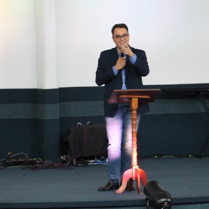 igreydereyes's tweet photo. El Padre siempre quiere elevar nuestro nivel. 🔥

Independientemente de la condición en la que me encuentre hoy, Él quiere y tiene algo mayor para mi. 🔝

No faltes a los servicios todos los domingos a las 8:30am / 3a ave. 10-94 zona 13.🏡👑

¡El Padre Reina Y Suya Es La Gloria! https://t.co/QAM54yaAgS