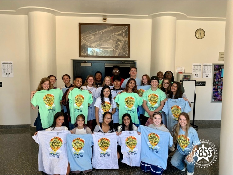 ABSSPublic's tweet photo. The Williams High School IB Programme partnered with ALCOVETS to help meet the needs of our Alamance County Veterans. Today, we celebrated the success of the recent  2022 ALCOVETS Balloon Festival.  #ABSSCommunity https://t.co/UfaYGVsqUU