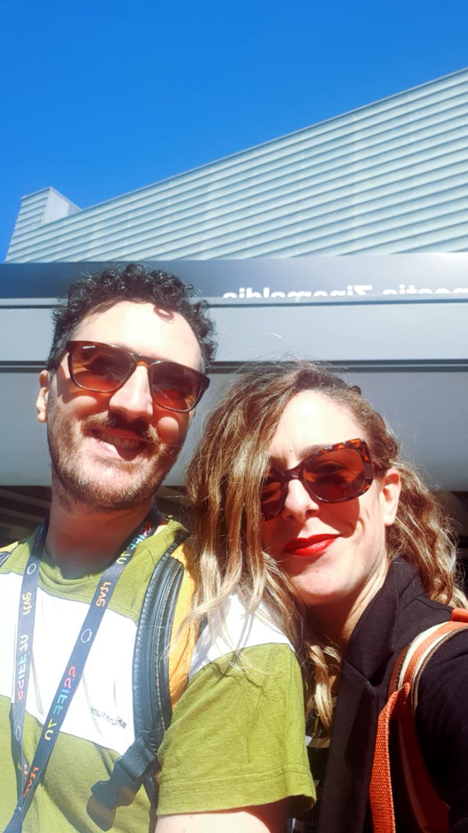 LasaiFilms's tweet photo. Otro año más #ssiff70 cine, mucho cine.
Regresamos contentos y agotados de estos días de reuniones, pelis y eventos. Con nuestros proyectos #Macrame #NINA #elquerer #ballenas https://t.co/P3EENFaBU1