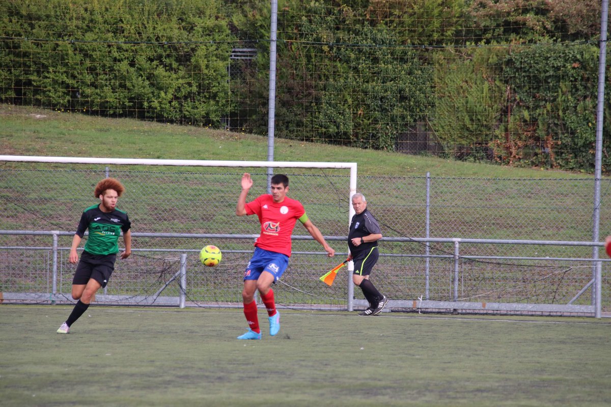 Rethel_SF's tweet photo. Victoire 📸⚽️ #TeamRSF❤️💙 https://t.co/ZfIU8eNhct