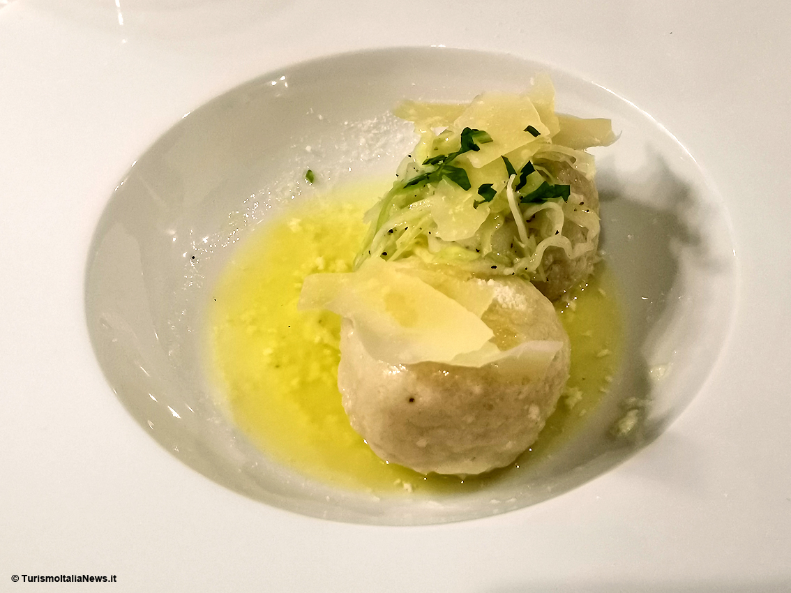 TurismoItaliaNw's tweet photo. L’autunno goloso delle Perle Alpine: dalla Valle d’Aosta al Trentino-Alto Adige enogastronomia a bassa impronta ecologica
Leggi la notizia https://t.co/r6xW8KuO9I
#autunno2022 #alpinepearls #turismo #enogastronomia #alpi #PerleAlpine @AlpinePearls @giovasse https://t.co/UrUMY3jCSx