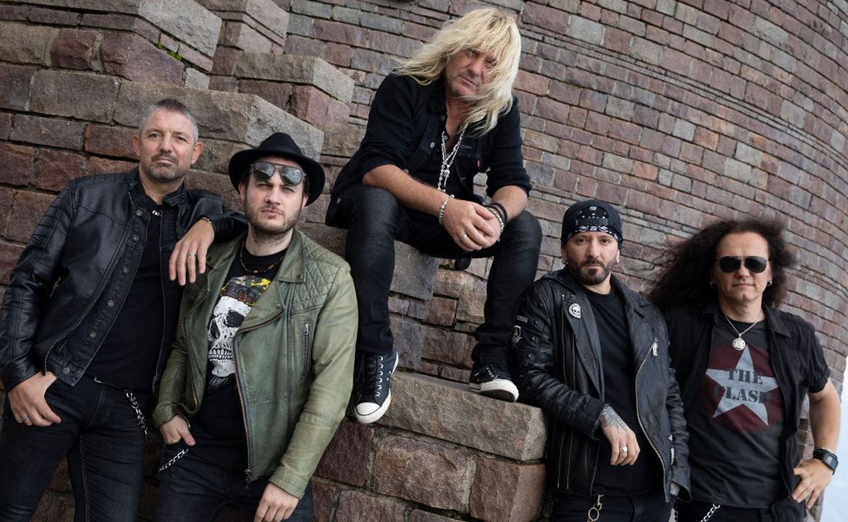 Fireworks_Mag's tweet photo. Coreleoni Unveil Final Routing Of "Let Live Begin Tour 2022"
https://t.co/Fvv2j1H4oV
@core_leoni
Issue 100 of Fireworks Rock & Metal Magazine is out now!
#rock #metal #rockmusic #metalmusic #musicmagazine #music #rockmagazine #metalmagazine #musicreview #coreleoni https://t.co/eVPPcrvFoT