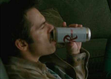 archivetwilight's tweet photo. charlie swan with his beer throughout the twilight saga 😂 https://t.co/cOr1n9Zafg