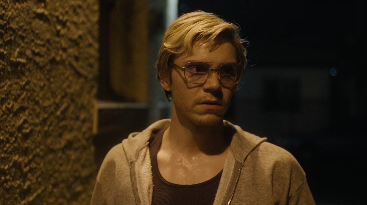 Jeffrey Dahmer Polaroids Original Netflix on X: "Can't stop thinking about this disturbing scene from DAHMER where one of Jeffrey Dahmer's victims finally manages to escape... and the police actually bring him back inside the apartment.