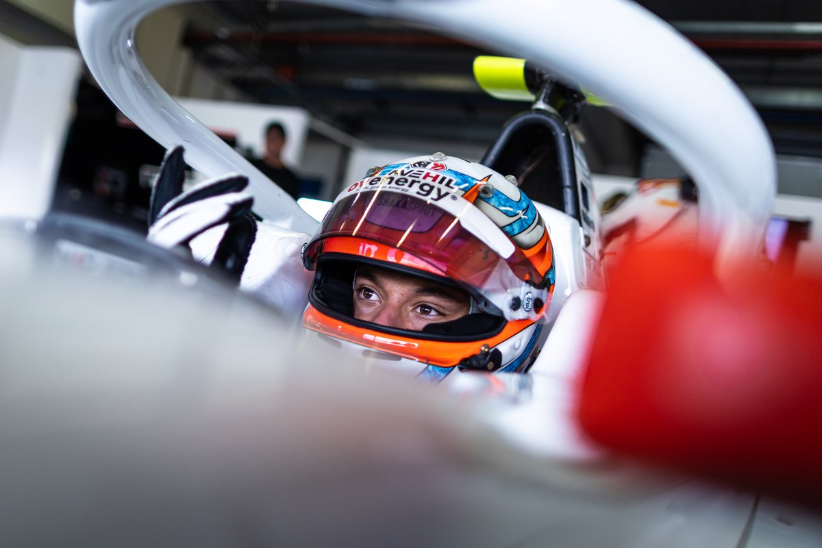 Back in the @FIAFormula3 car thanks to a late call by <a href="/CamposRacing/">Campos Racing</a> 

Positive day, the car is fast. Today we were very close to the top-10, on Friday we will try to capitalize our full potential 

📸 @DutchPhotoAg