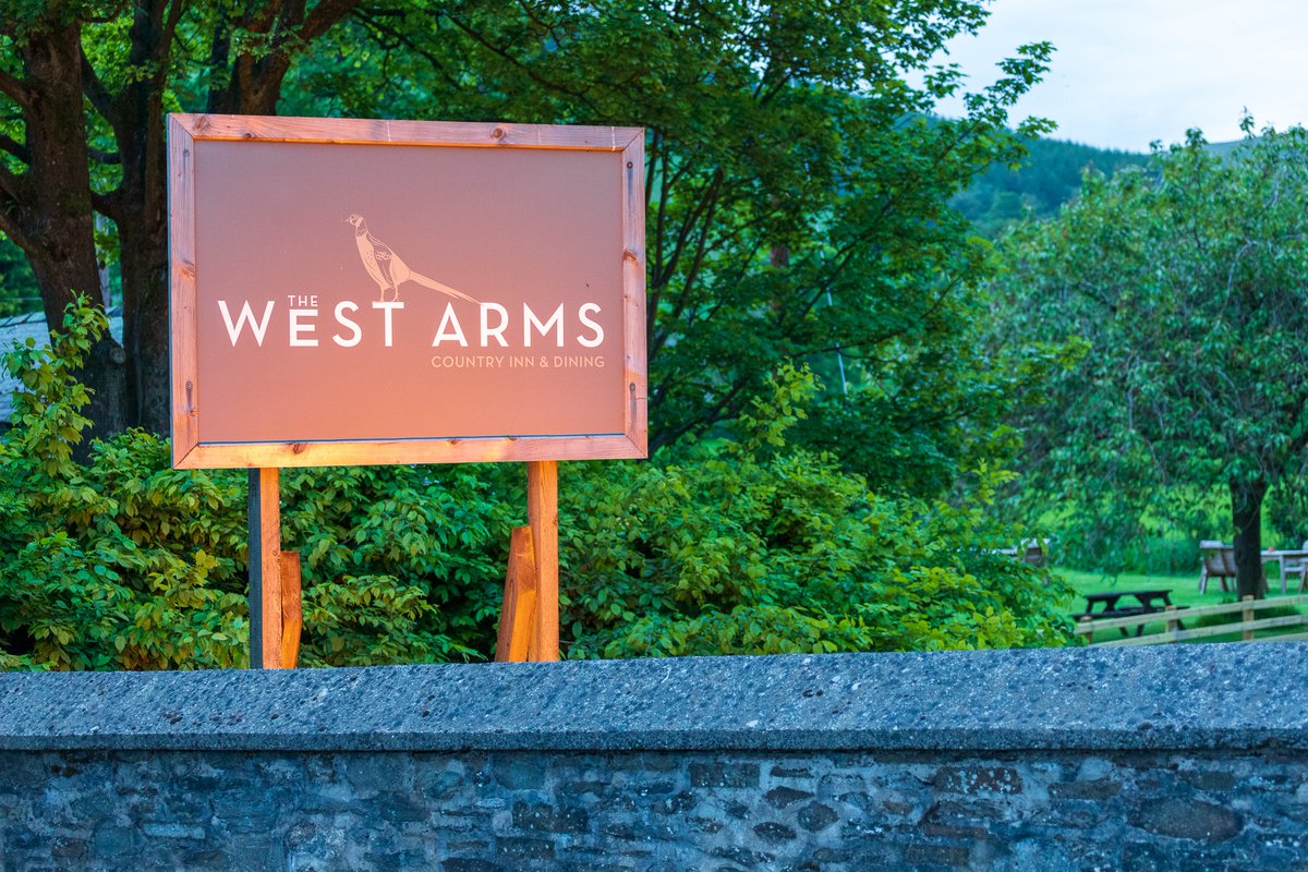 westarmshotel's tweet photo. Stay with us from £100 this weekend 🍂 Find out more - https://t.co/aei6QsvhU0
#weekendbreak #latedeal #offers #traveloffers #wales https://t.co/19xT3rPB8f