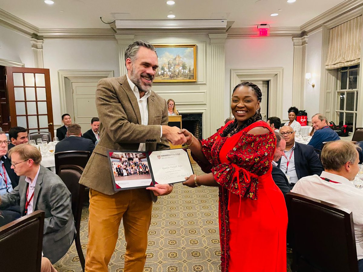 HumphreyProgram's tweet photo. 10 Distinguished #HumphreyFellows completed their executive leadership course at @Kennedy_School. During this #DHFP, Fellows focused on building a distinct set of tactics to learn how to exercise leadership with more courage, skill, and effectiveness. https://t.co/rVpyT7kAj0