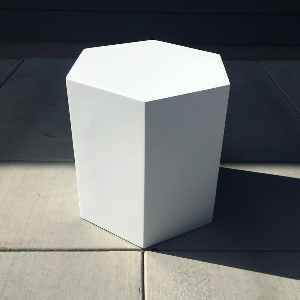 iapsf's tweet photo. The modular form of the Link side table nests together allowing you to create your own unique design, shown here in matte white •
#hospitality #modern #contemporary #interior #exterior #lightweight #handmade #fiberglass #commercialdesign #sitefurnishings #iapsf https://t.co/Q7wMOszkm7