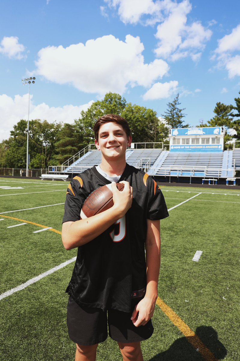 touchdownkids7's tweet photo. Hi! I’m Eddie Hartung. I’m a junior at Madeira High School and I play varsity golf and baseball. I am involved in key club and card club. I am very excited to be working with the Sam Hubbard foundation and look forward to our relationship. https://t.co/yQrTYiUmma
