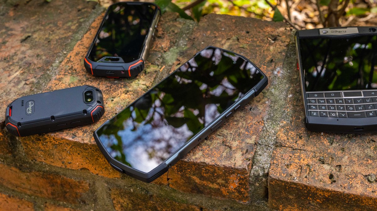 UnihertzDE's tweet photo. Welches der robusten Smartphones von #Unihertz ist die beste Outdoor-Ausrüstung für Sie?😏🏕️
🛒https://t.co/HV3unVXxv7
#robustesTelefon #Haltbarkeit #Atom https://t.co/tevtBpDtUs
