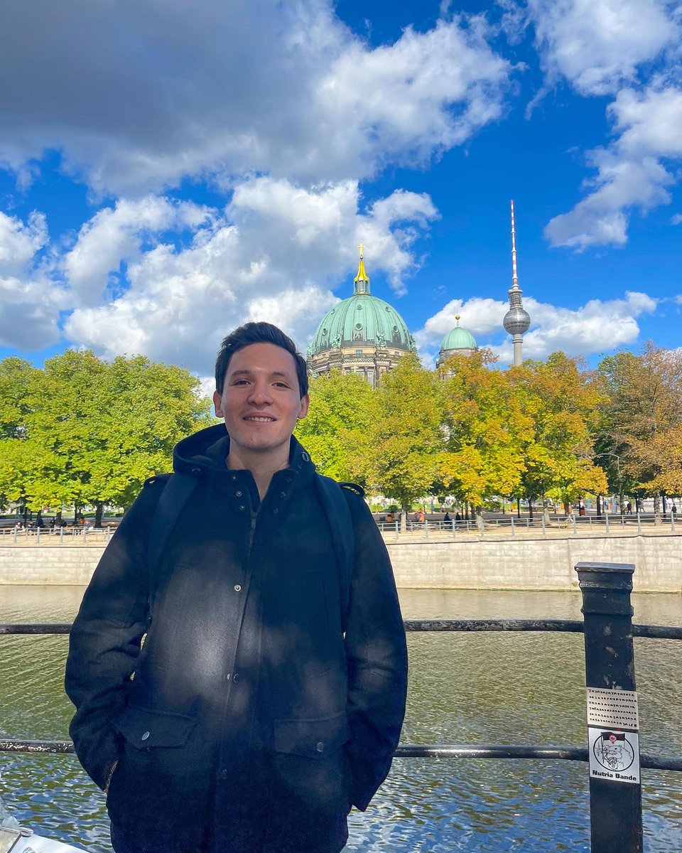 In my first days of the MDS master's in <a href="/thehertieschool/">Hertie School</a> 🇩🇪🤩 Excited and grateful for this new journey. Let’s give everything! 

#Coding #DataScience